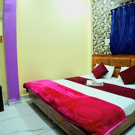 Hotel Ganraj Ujjain Extérieur photo